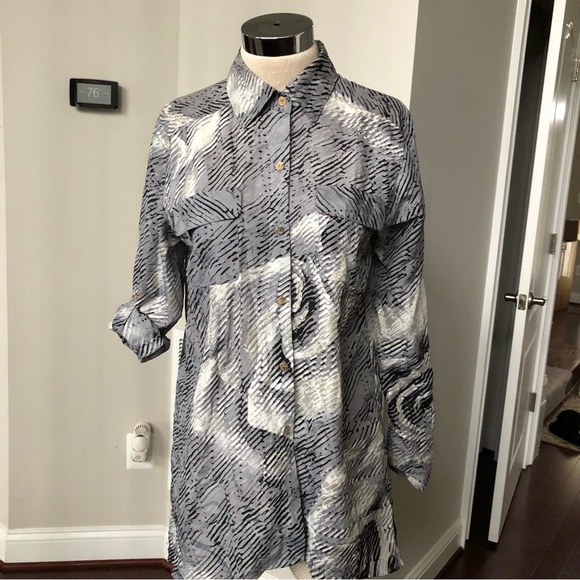 Beautiful Hi Lo Shirt - Picture 2 of 10